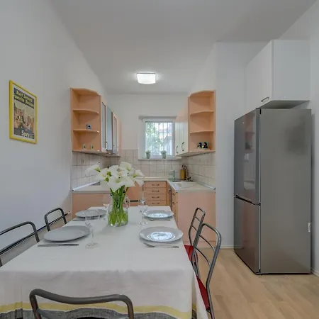 Morana Apartment *