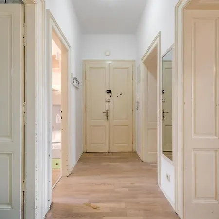 Morana Apartment *